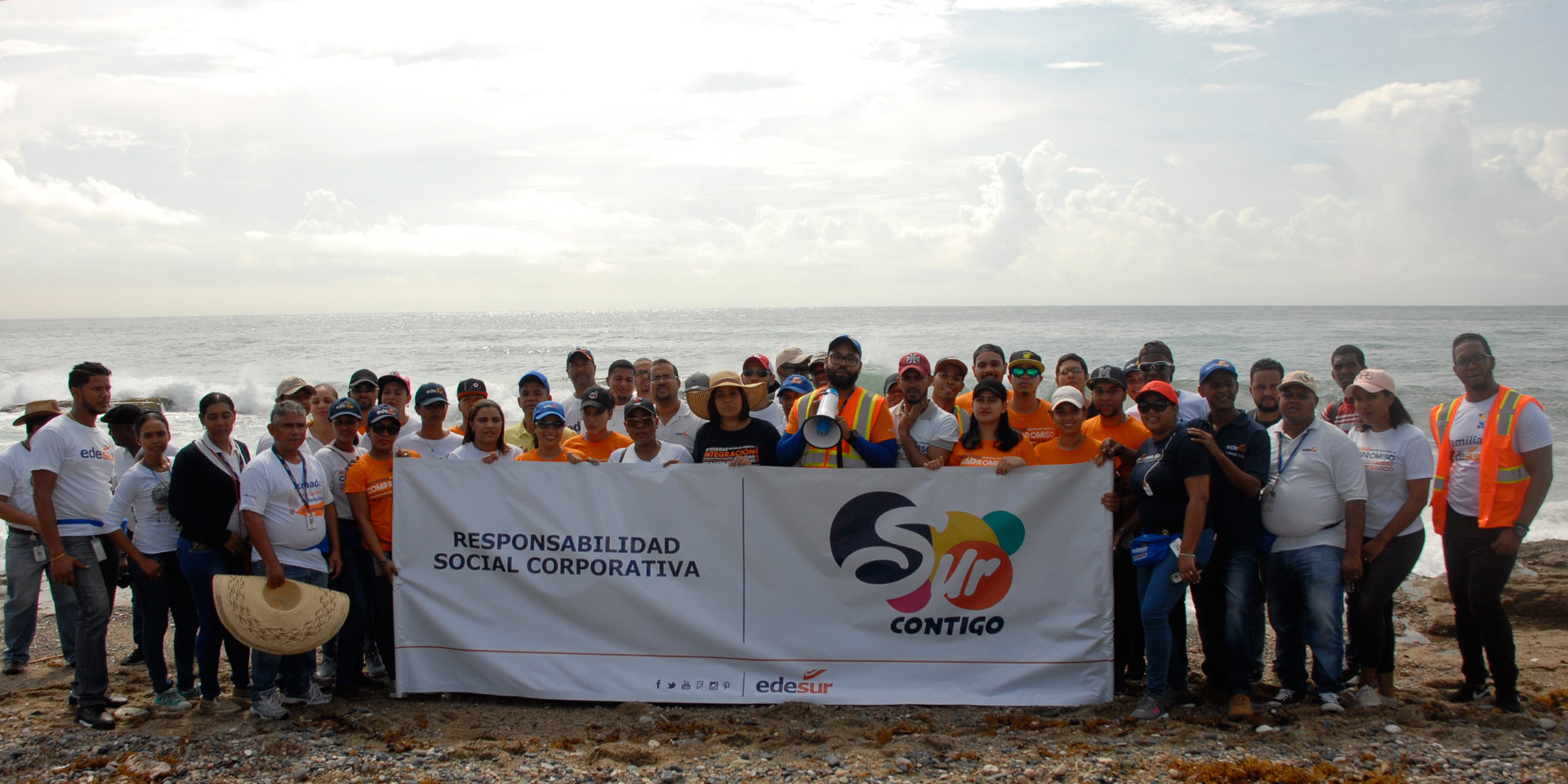 EDESUR participa en la Jornada Nacional de Limpieza de Playas