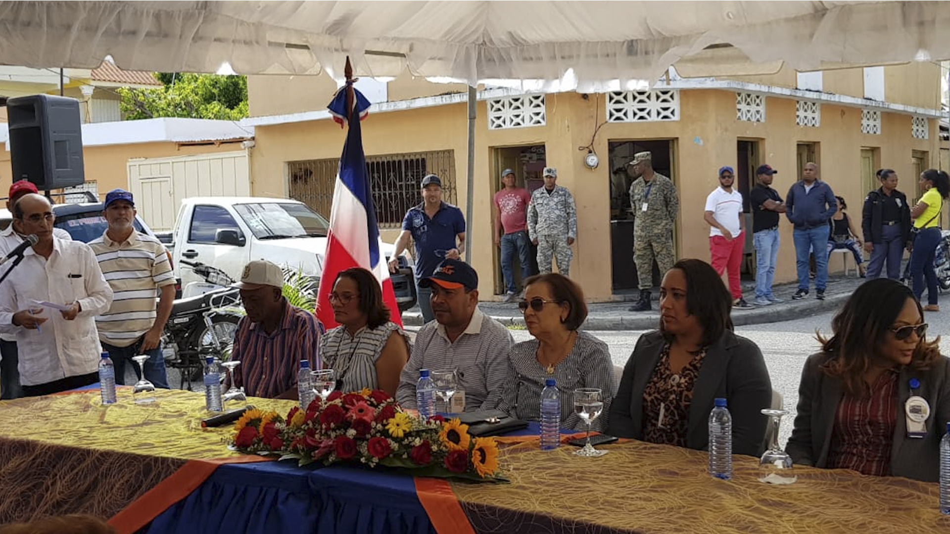 EDESUR incluye en 24 horas el  sector Santa Cruz de  Baní