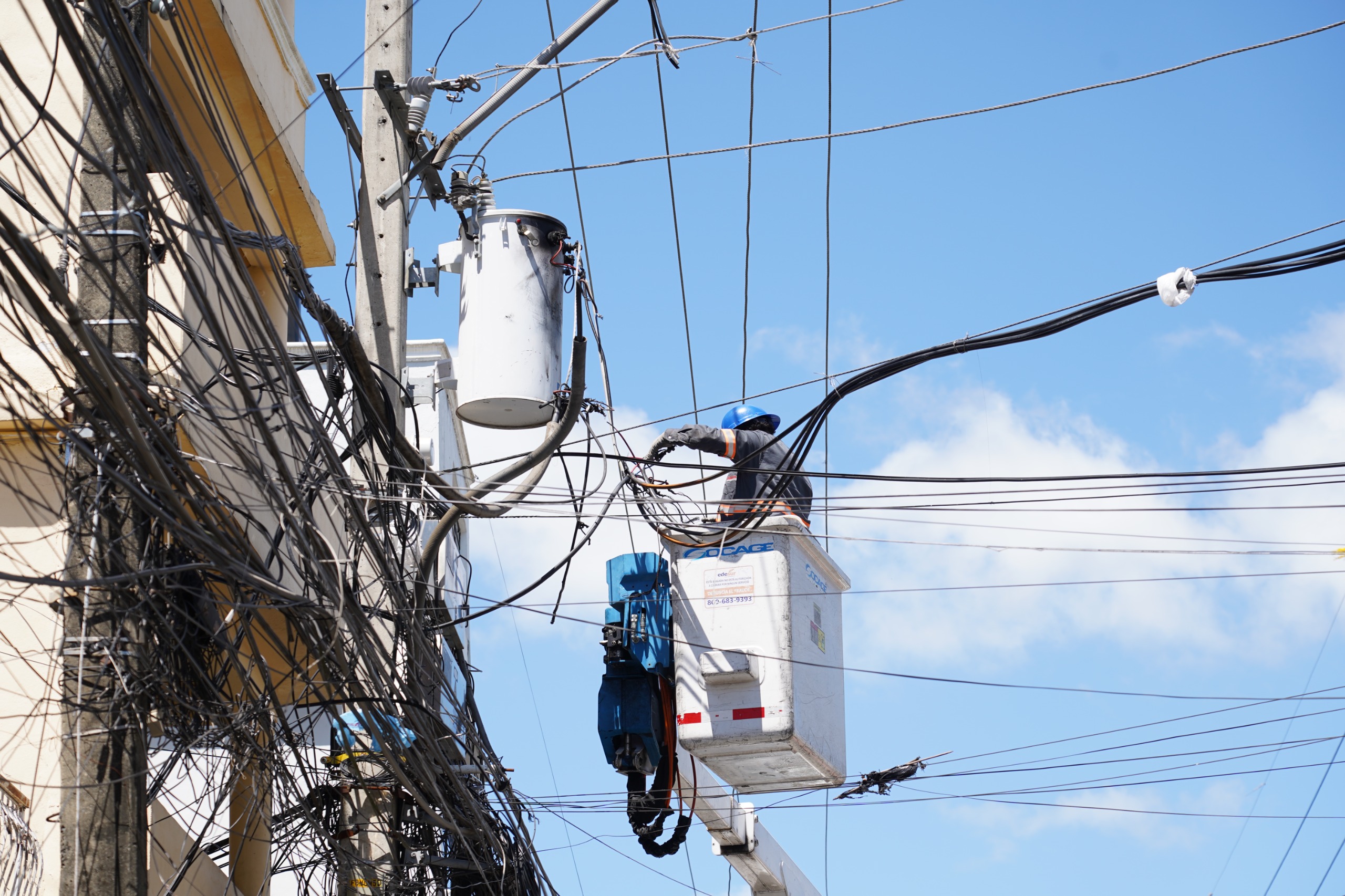Edesur normaliza a  241,000 clientes como parte de su lucha contra el fraude eléctrico