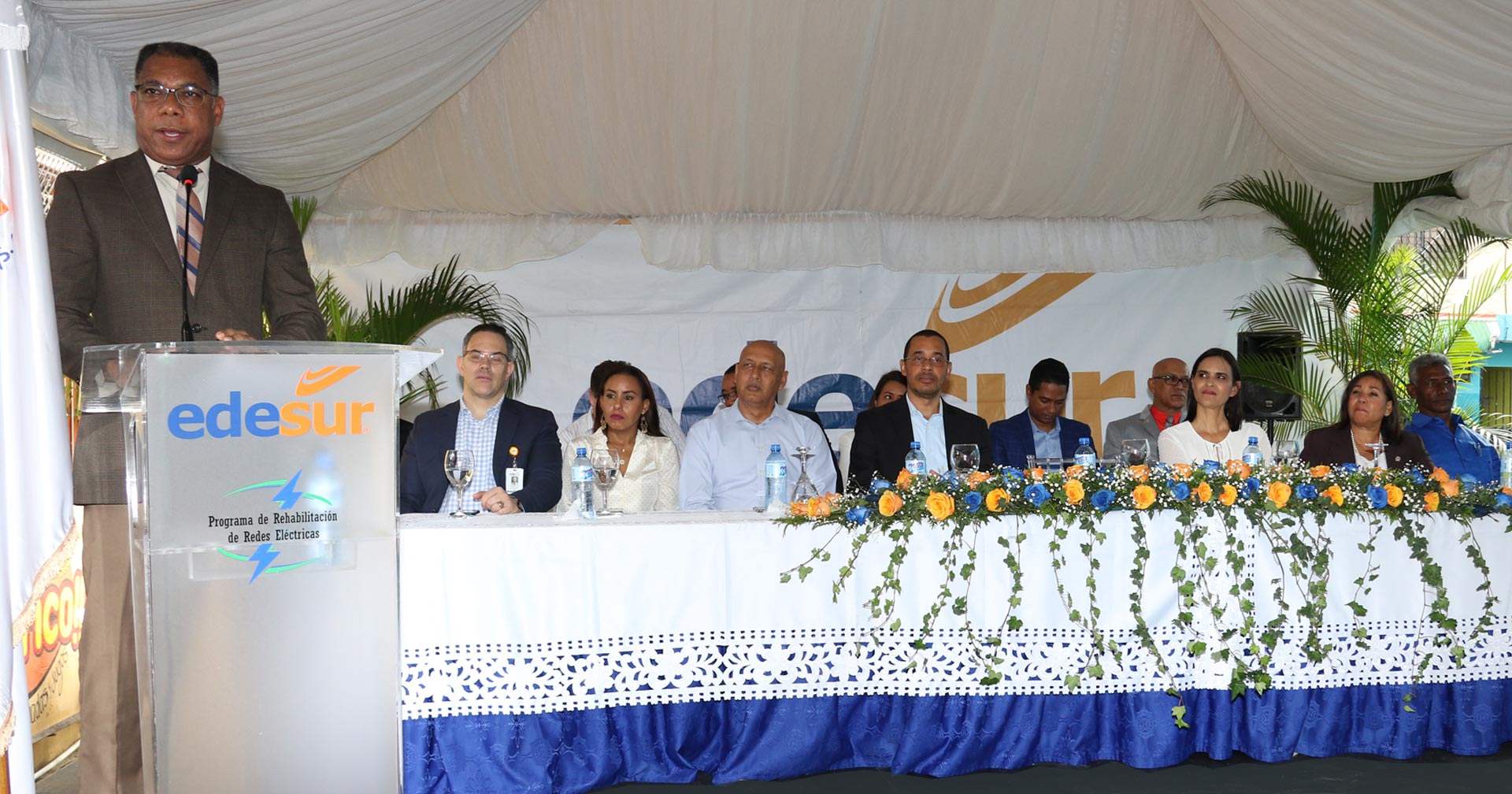 Edesur instala 24 horas en sectores de Santo Domingo Oeste y Pantoja