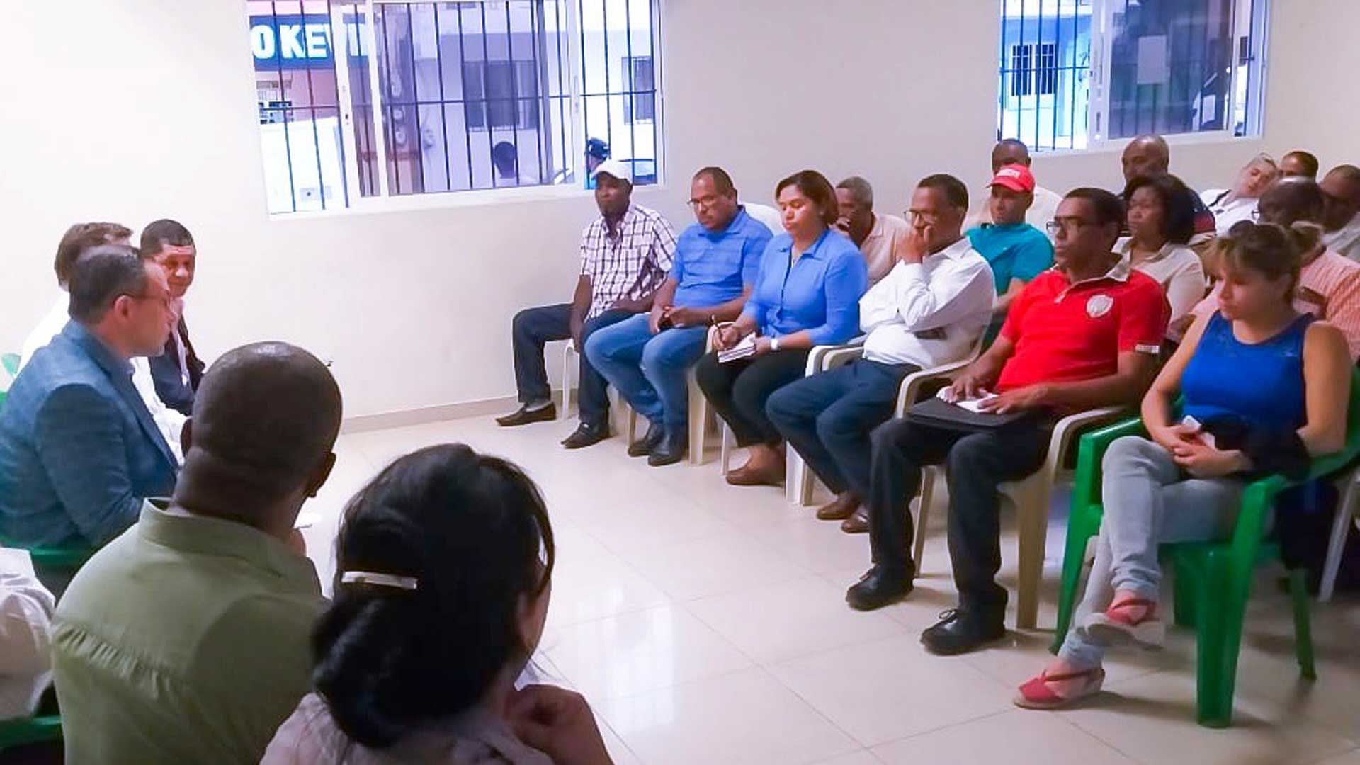 Edesur avanza trabajos de rehabilitación en Bayona