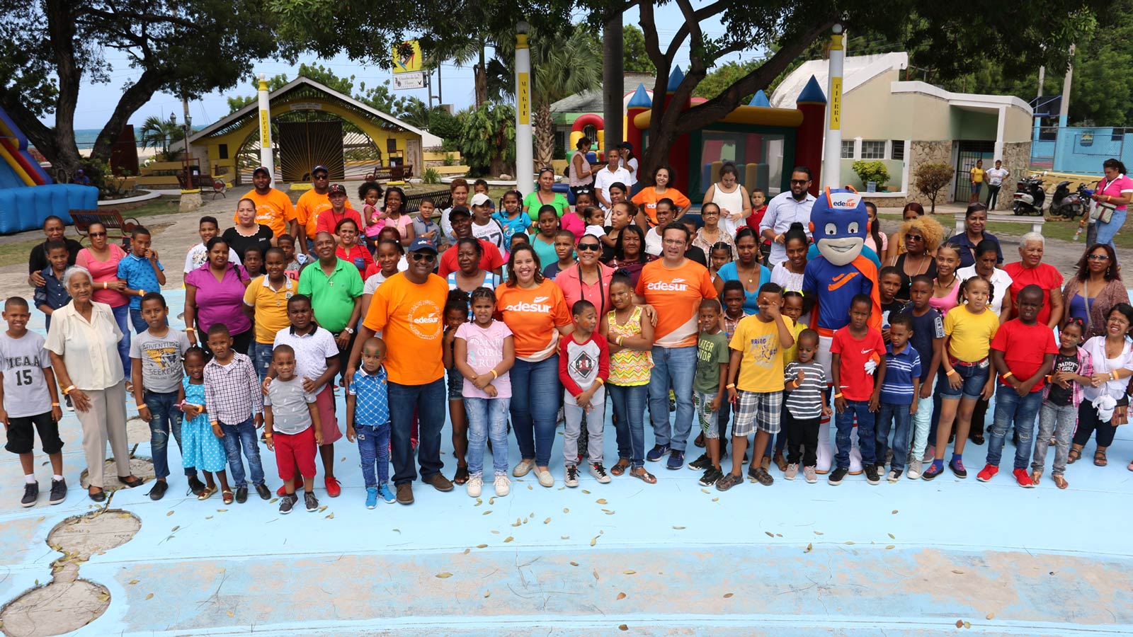 Edesur celebra Verano Divertido en Barahona